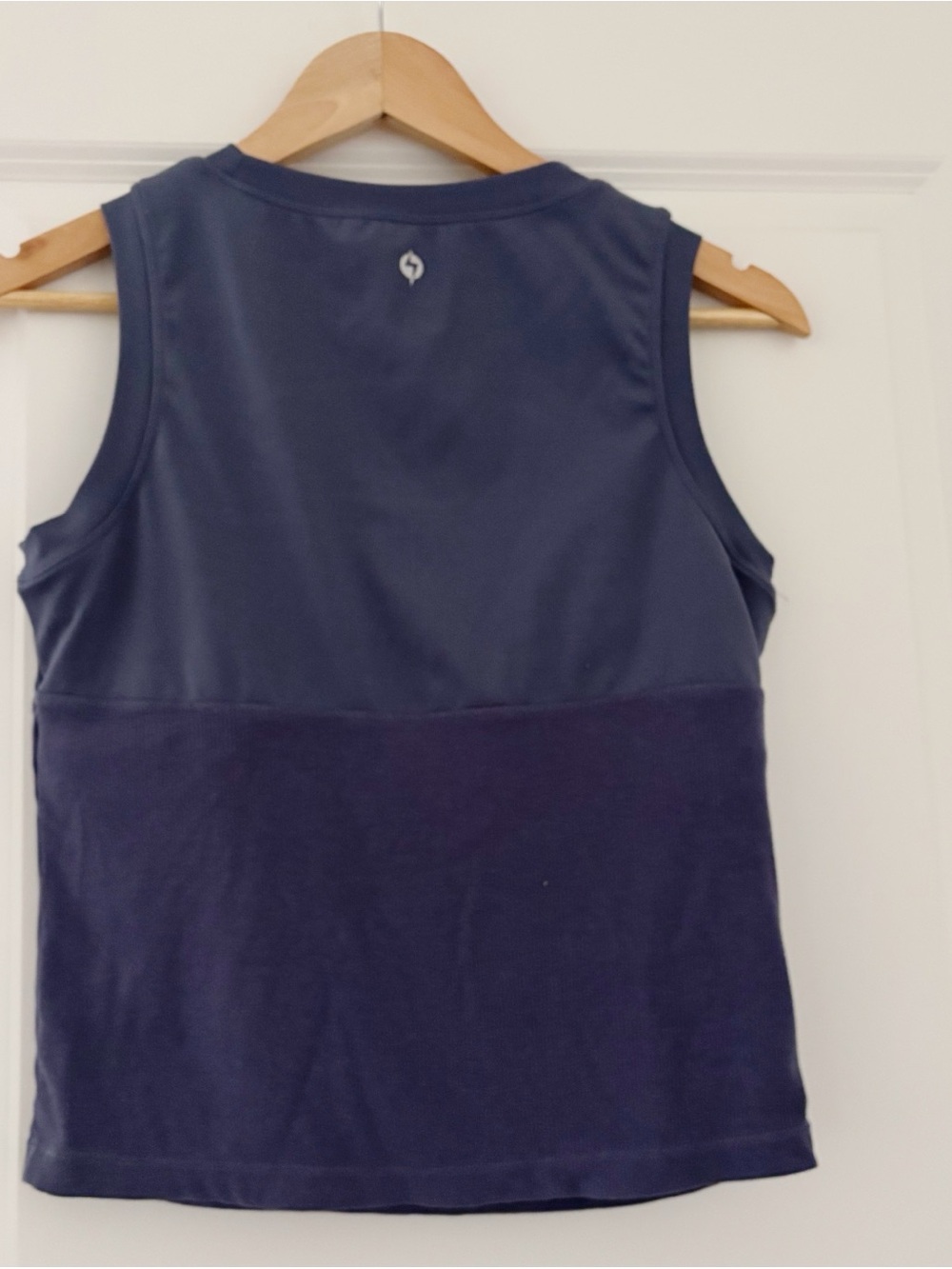 Popflex Peekaboo Crewneck Tank Top Large Built in Bra - Picture 2 of 8